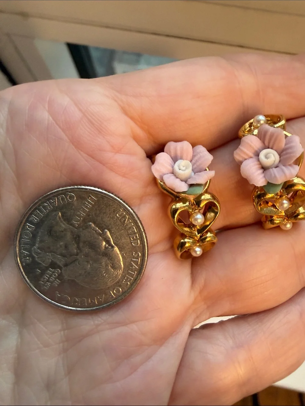 Vintage Avon Heart Necklace & Earring Set. Gold Tone with Porcelain Pink Rose.